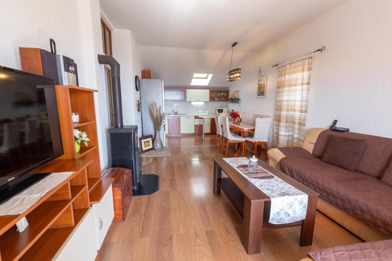 Apartman Mia Zengg Kültér fotó